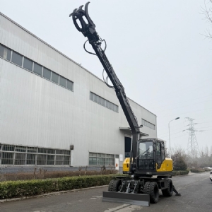 120型輪式挖掘機(jī)