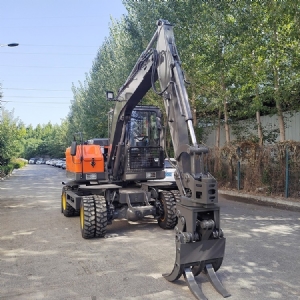 75型輪式抓木機(jī)