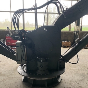 船用長(zhǎng)臂打撈機(jī)